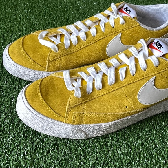 Nike Blazer Low '77 Vintage Suede Speed Yellow White DA7254-700 sz 12 Men's - Picture 3 of 12